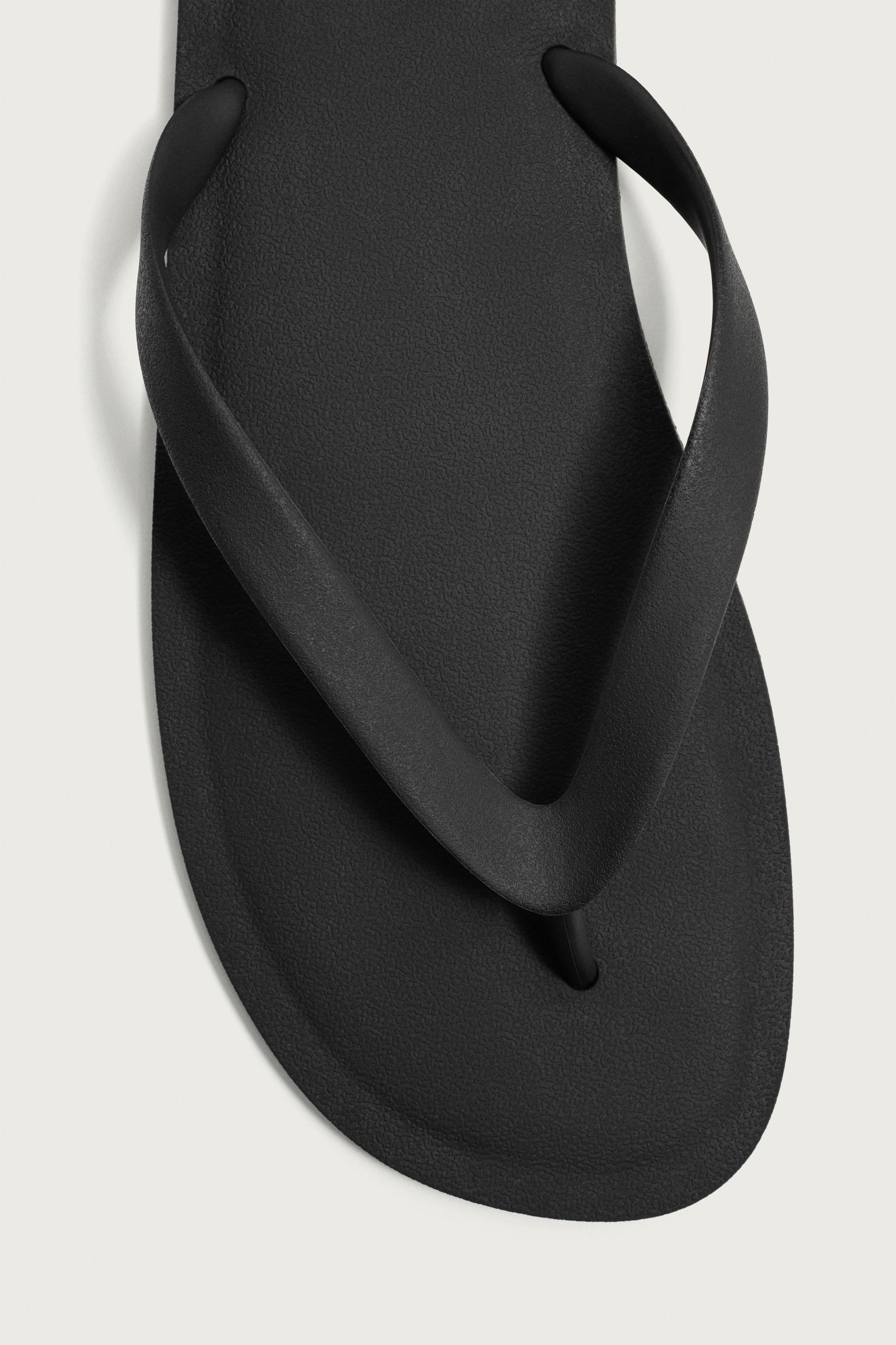 STRAPPY SANDALS